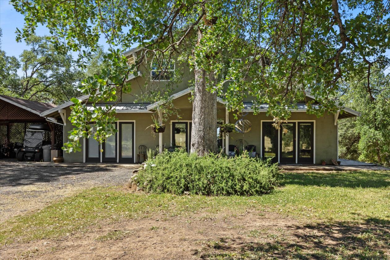 Charming Home on 12 Acres - photo 1