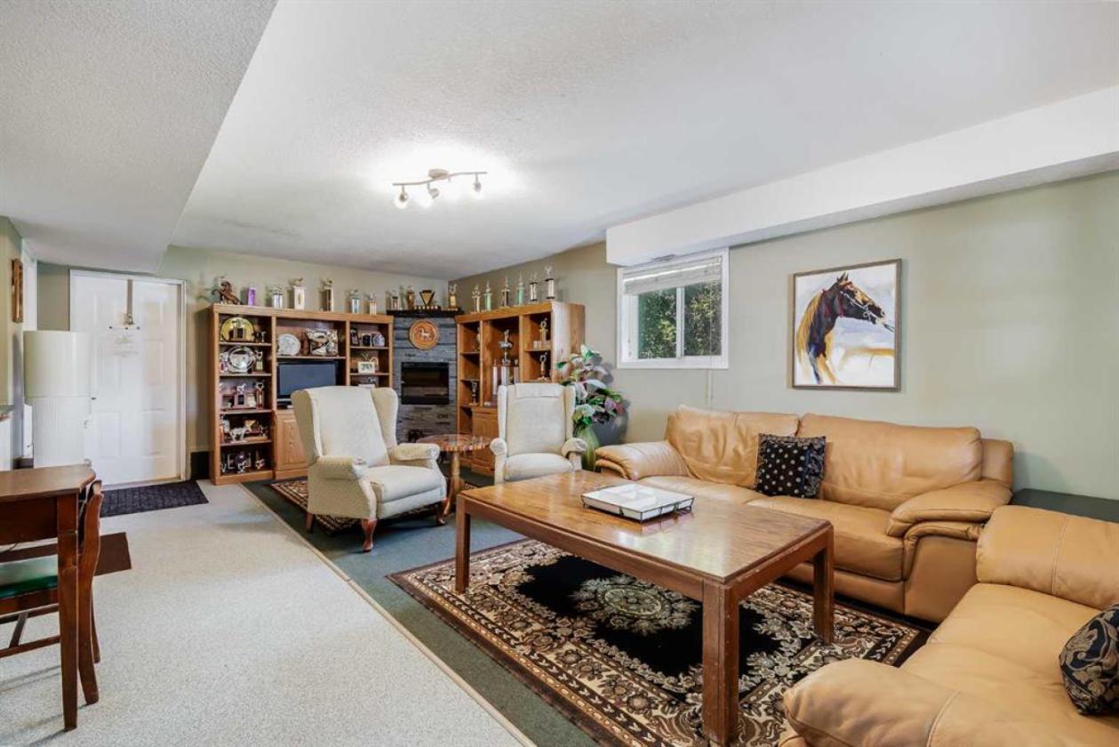 **Exceptional Turnkey Equine Agri-Business*** - photo 4