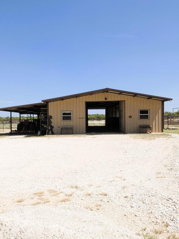 PERFECT FOR HORSE TRAINERS & HOBBY HORSE RANCH - photo 5