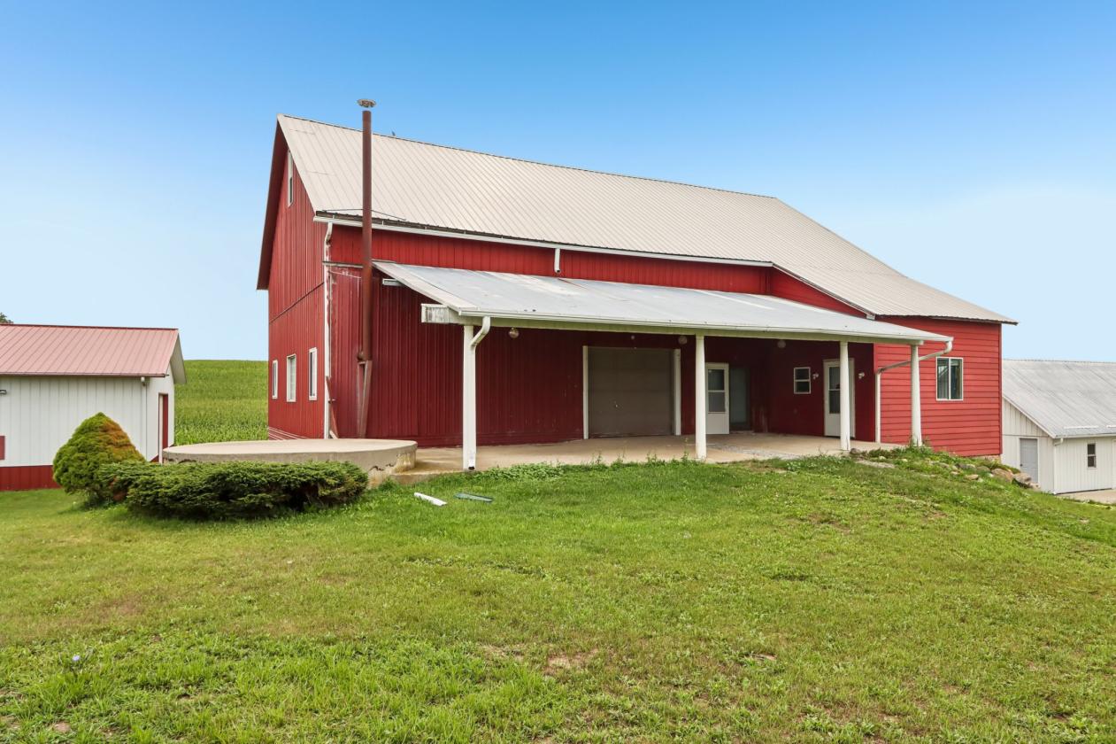Farmette on 3+ Acres - photo 5