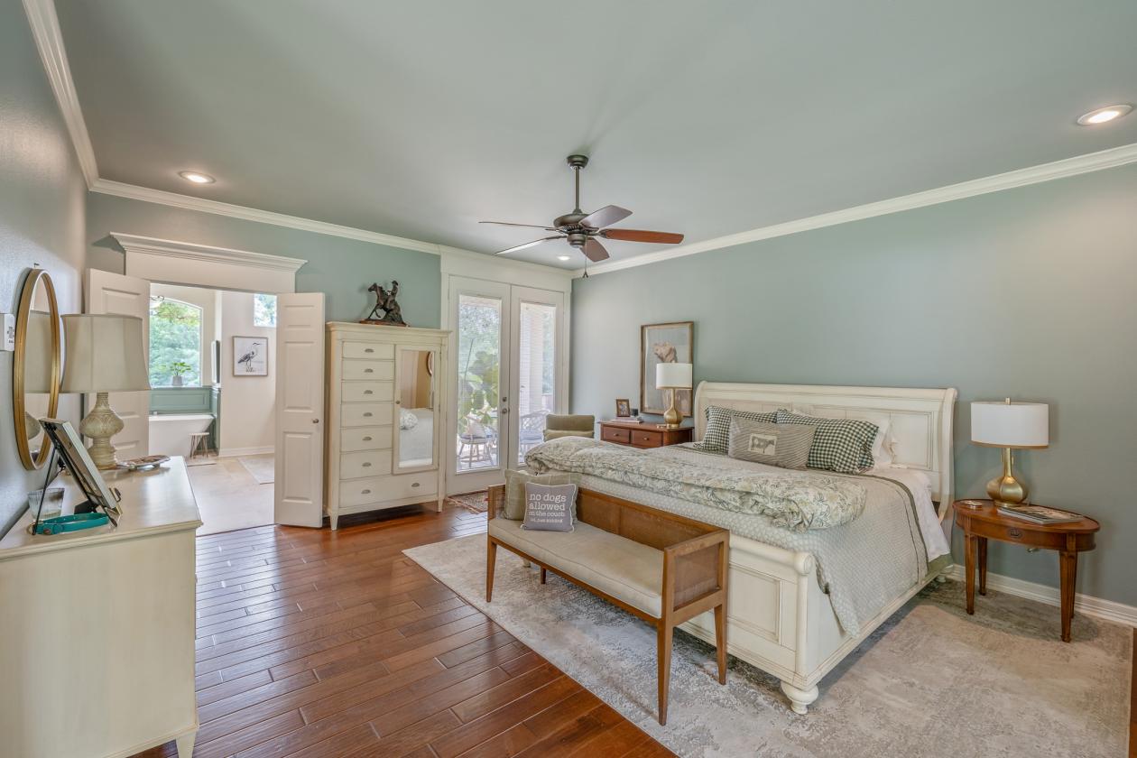 An Iconic Equestrian Estate - photo 20