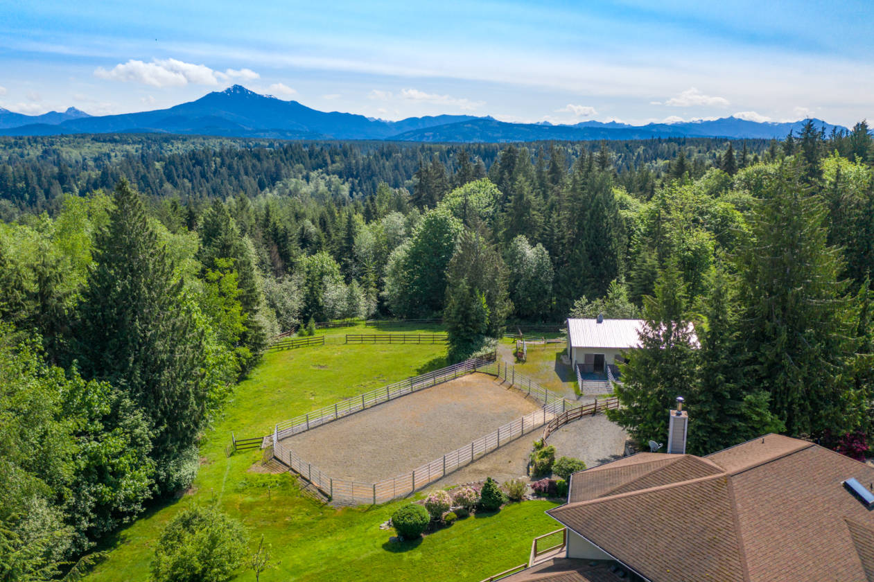 Equestrian Retreat with Mountain Views Snohomish, Snohomish County