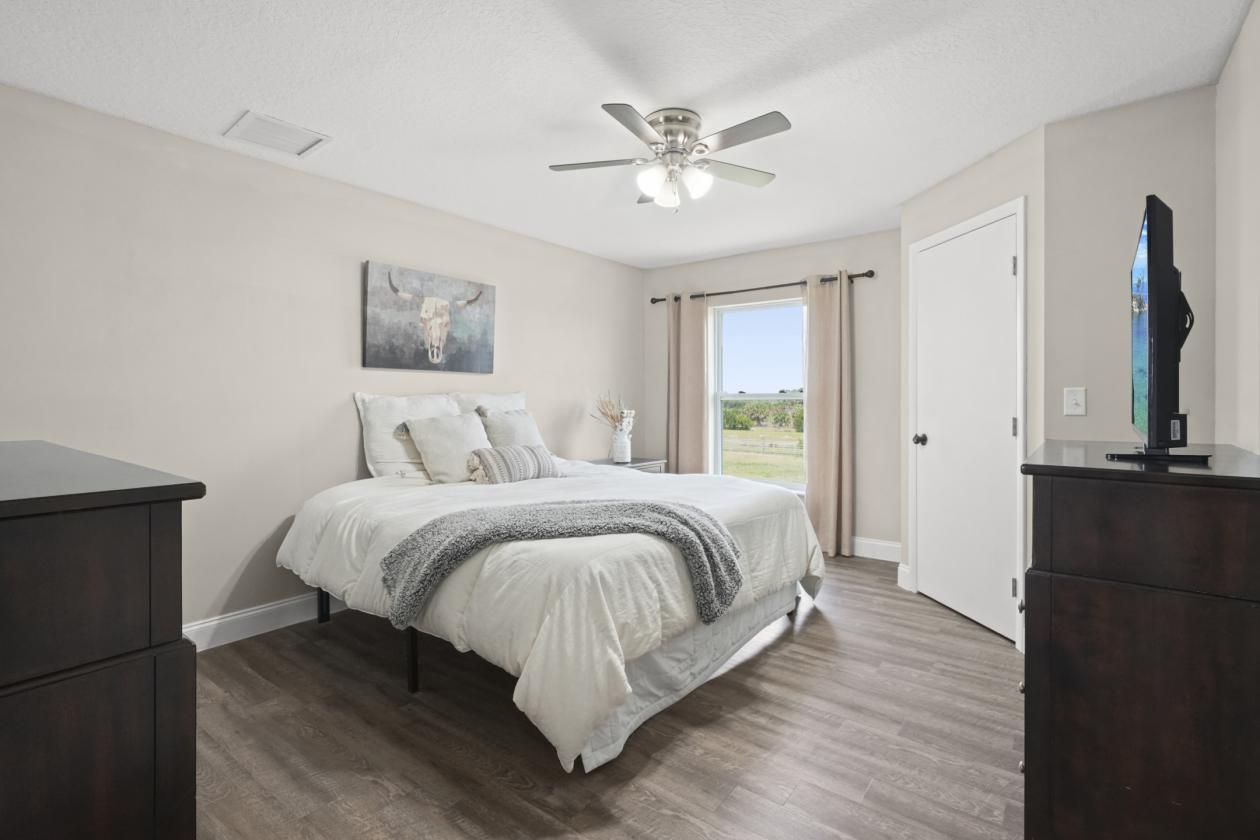 8 STALLS  •  8+ ACRES • ARENA • TURNKEY HOME - photo 18