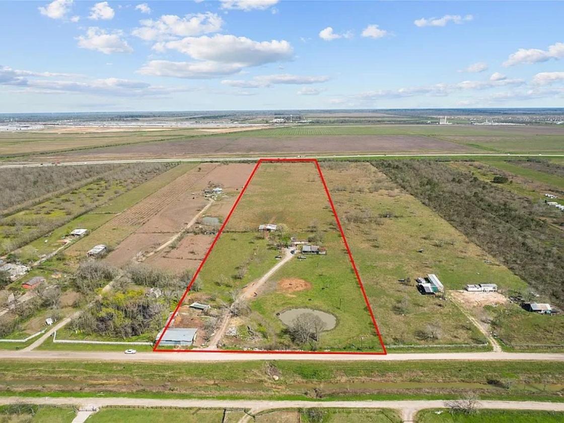 Prime 20-acre land investment opportunity - photo 1