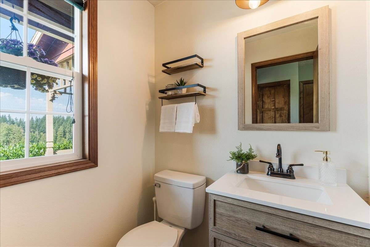 Gorgeous (dividable) 10 acre property with arena! - photo 13