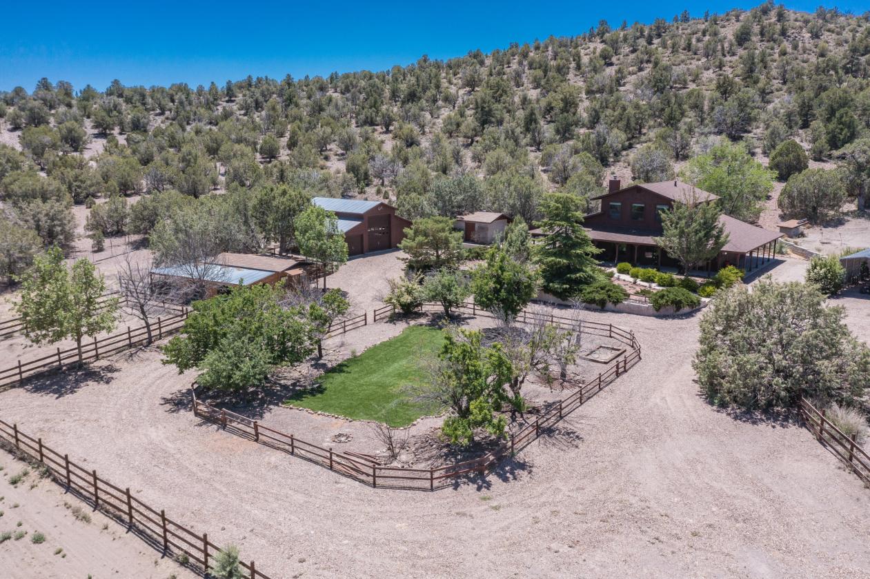 Gentlemans ranch Over 21 acres of Privacy - photo 22