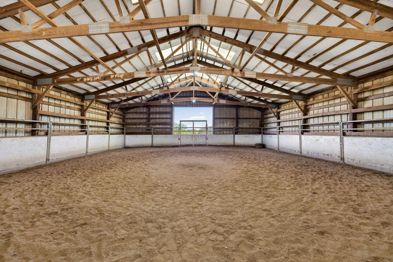 Equestrian Dream: Arenas, Homes & Charm - photo 20