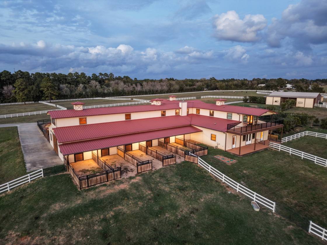 Horse Property for sale.