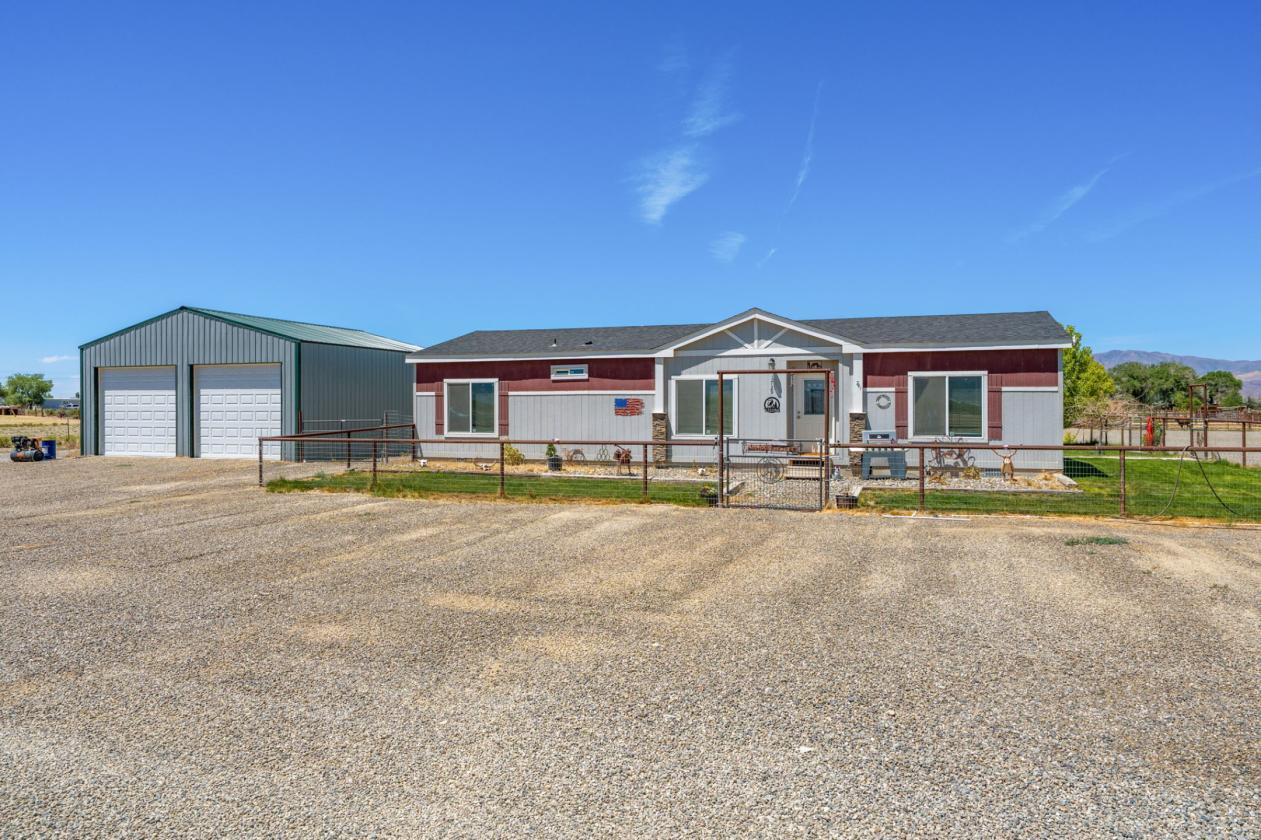 Ready For Horses ~  Turn Key Equestrian Property - photo 6
