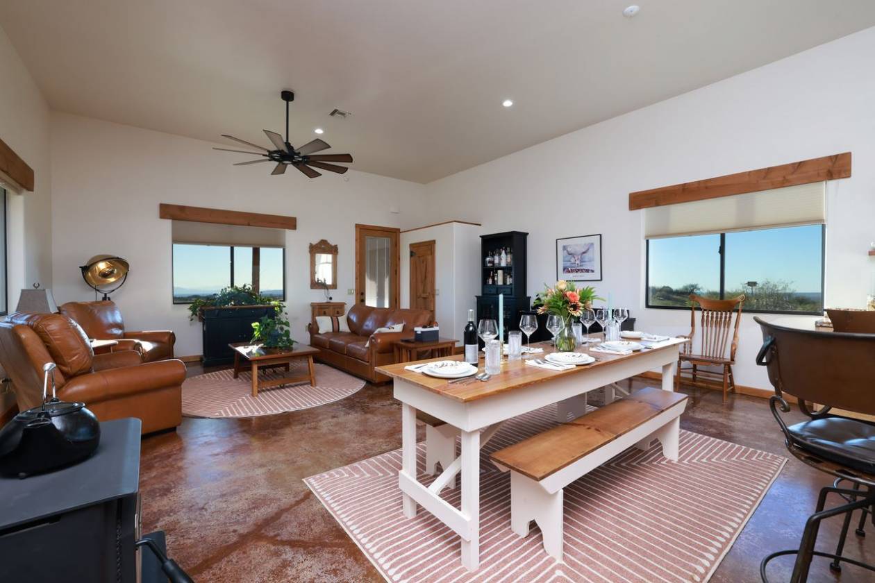 EXQUISITE EQUESTRIAN ESTATE - photo 14