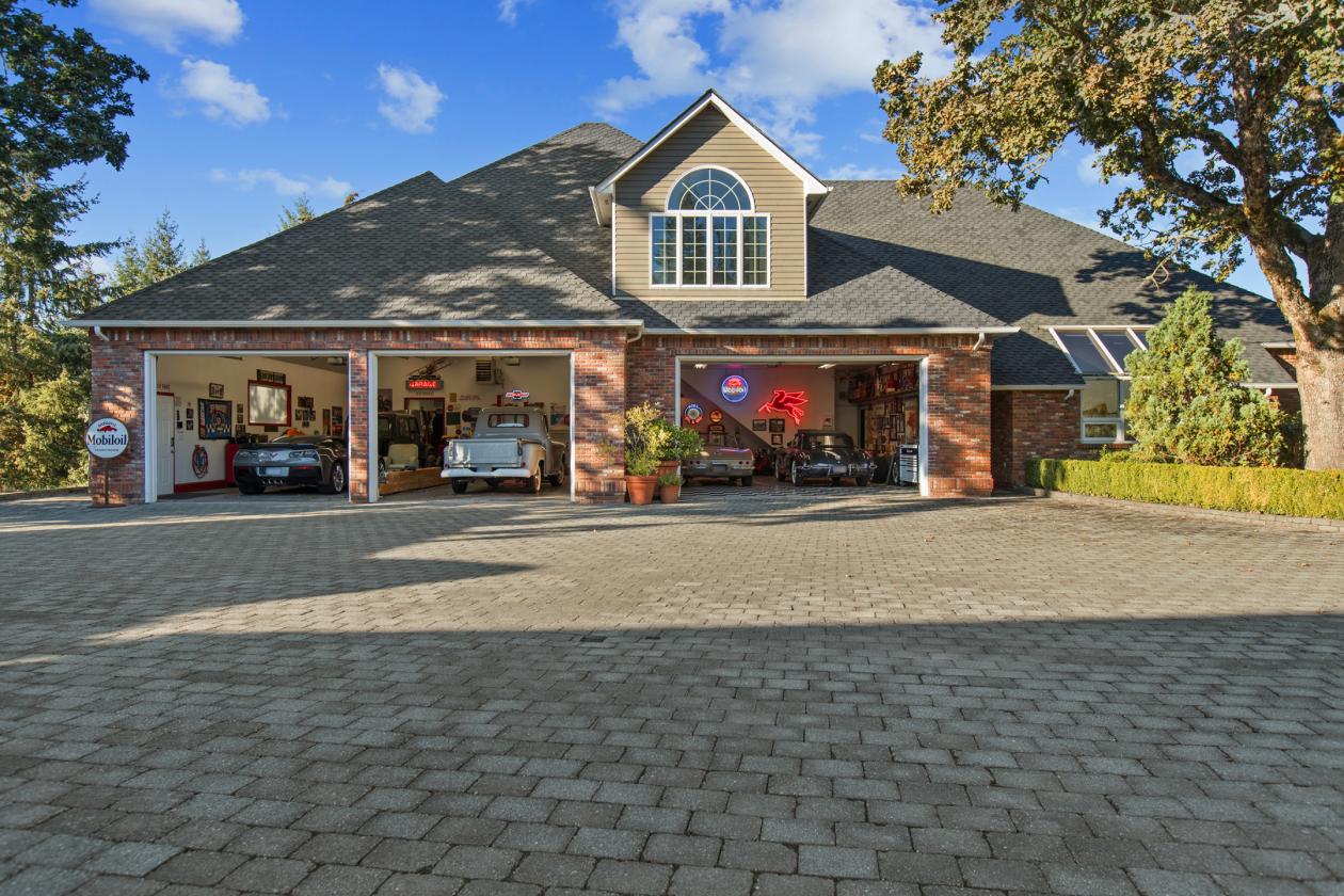 25 Acre Estate with Large Car Barn - photo 4