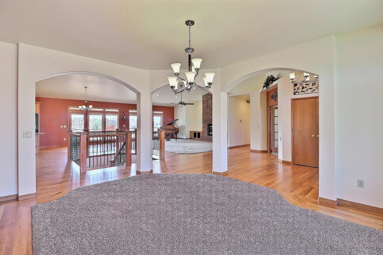 All brick home on 4 Acres with 2 Irrigation Wells - photo 3