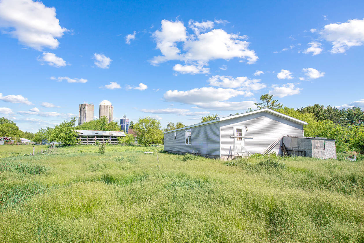 Horse Farms For Sale in Valders Manitowoc County, Manitowoc County