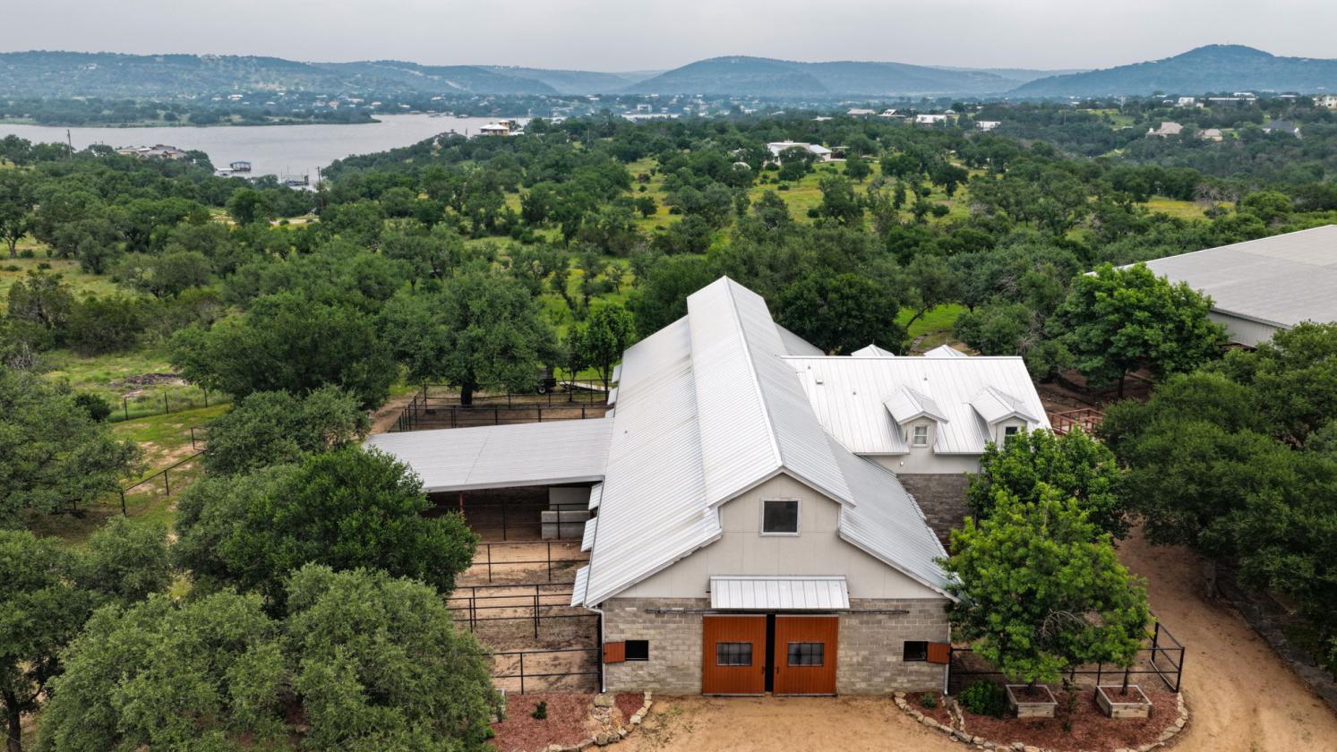 11 acre Equestrian Ranch with Lake Buchanan VIEWS - photo 6