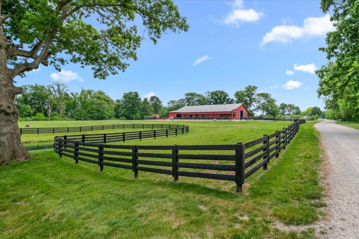 14.3 Acre Equestrian Estate | Indoor Arena | Ponds - photo 10