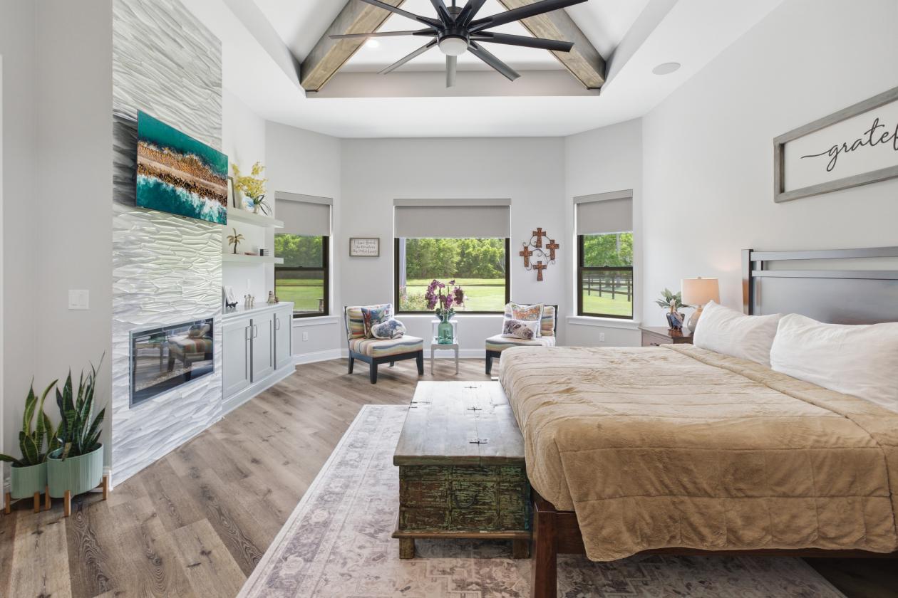 Luxury Equestrian Estate Compound on 6.6 Acres! - photo 20