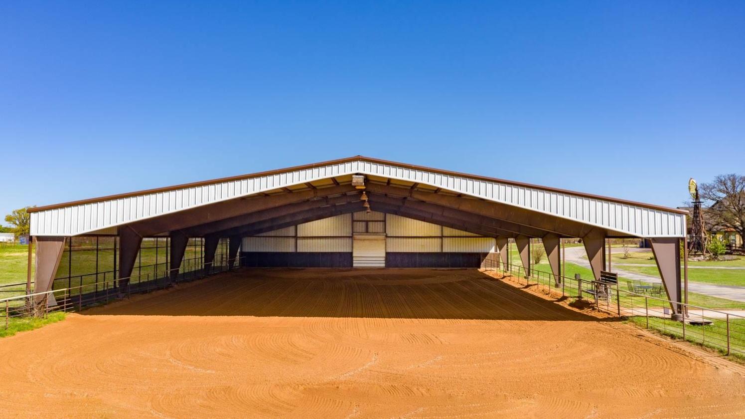 Exceptional 20-Acre Equestrian Estate - photo 5