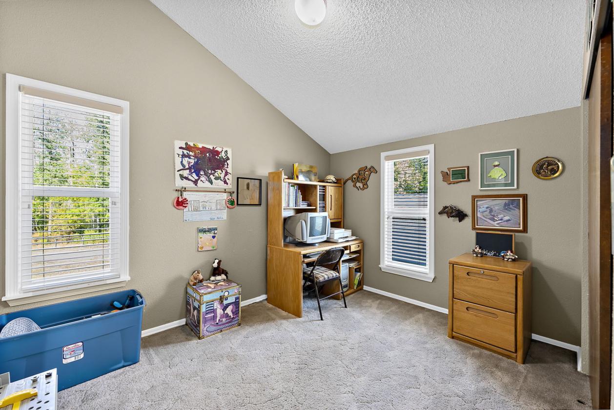Endless Opportunities on over 5.5 acres - photo 27