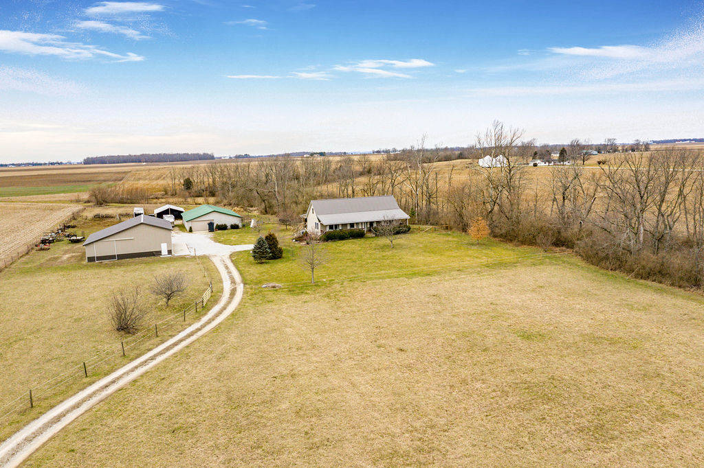 Horse Lovers Delight with a large home on over 9... Liberty, Union County, Indiana