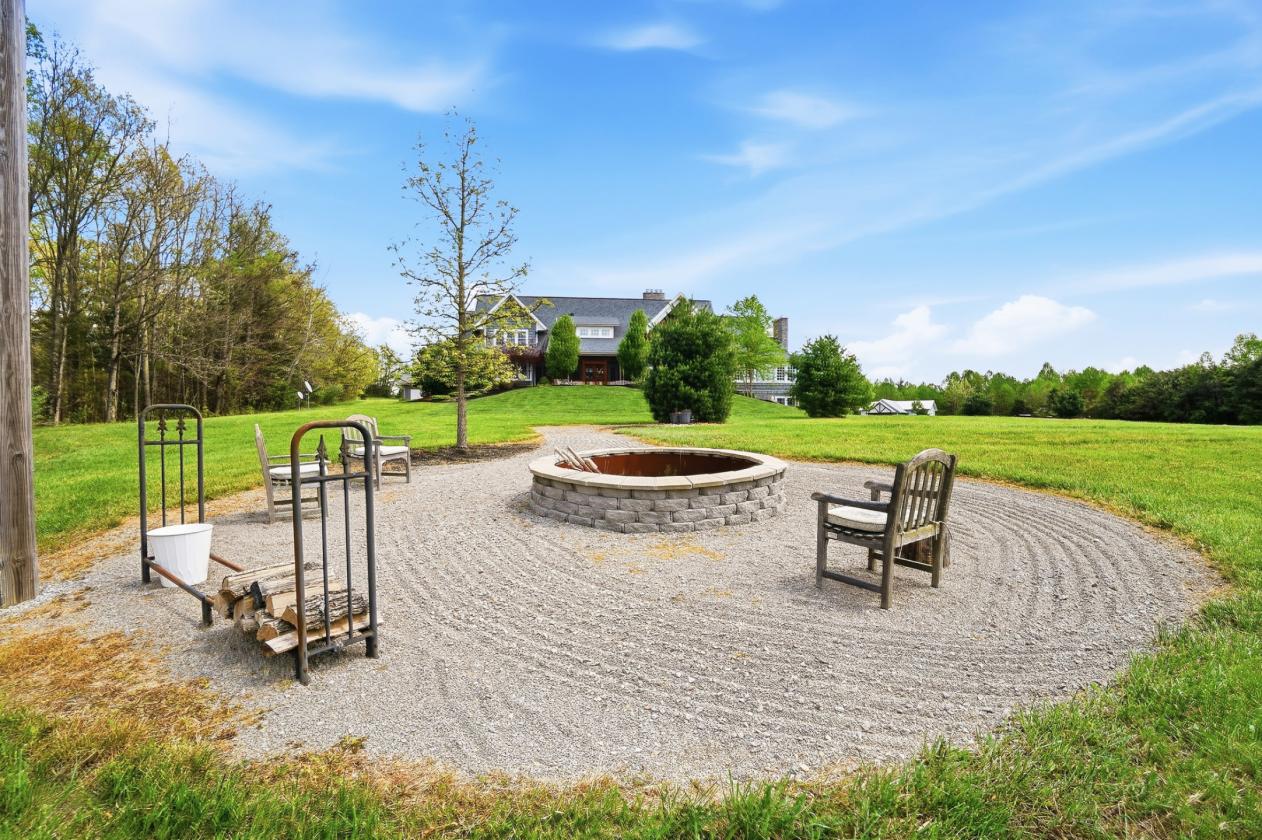 World-Class Estate in Need of Horses - photo 23
