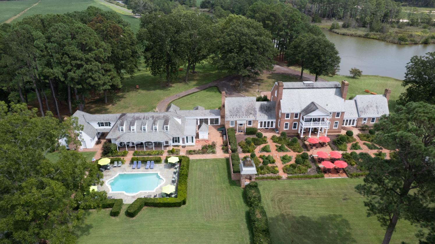 Waterfront Equestrain Luxury Estate - photo 5