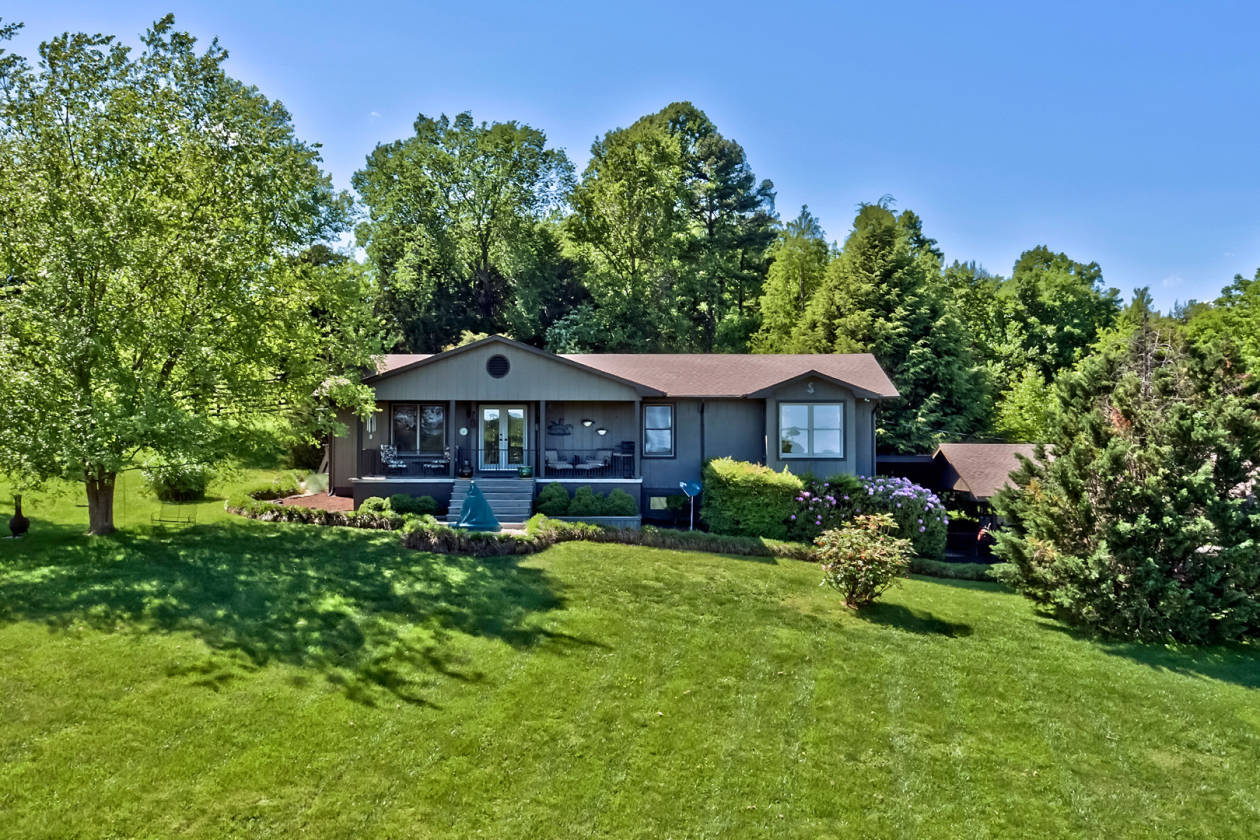 Horse Property with Mountain Views Knoxville, Knox County