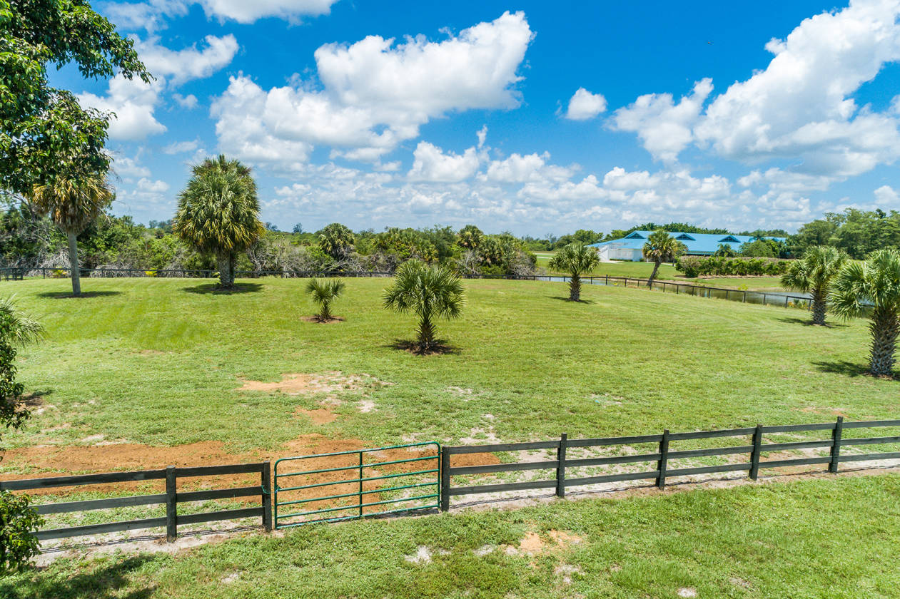 Build your dream home and barn on this 5 acre lot in White Fences