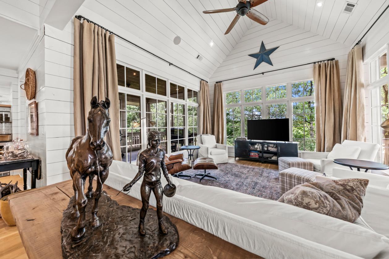 Luxury Equestrian Estate - 96 Acres - photo 7