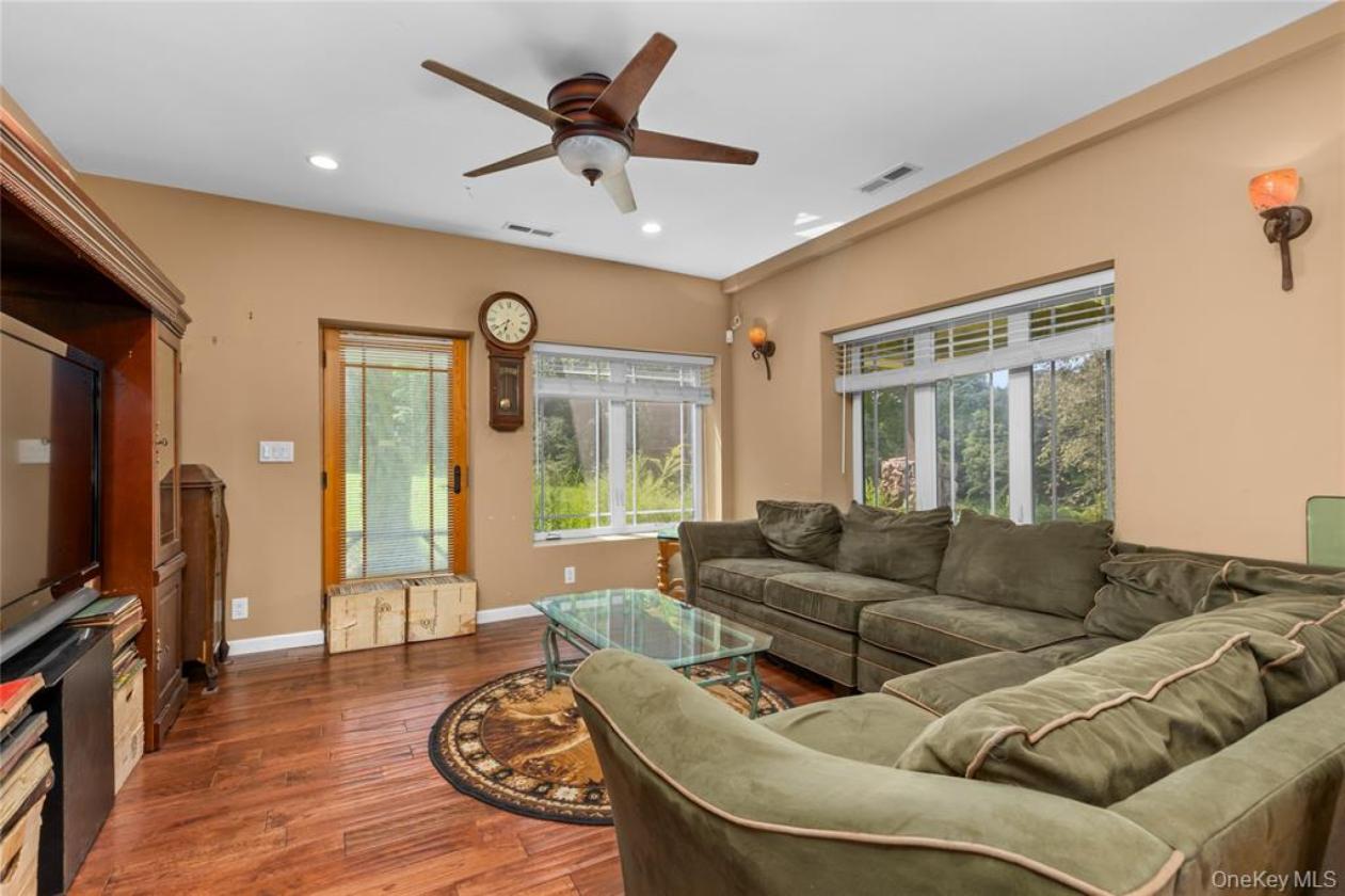 Spectacular 100+ Acre Equestrian Estate - photo 27