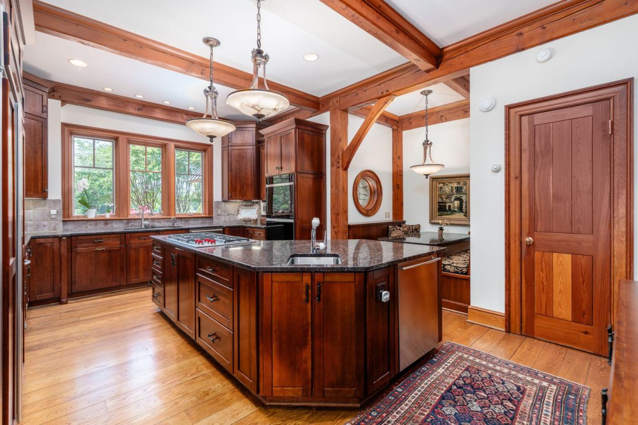 Stunning sunsets and unmatched amenities - photo 20