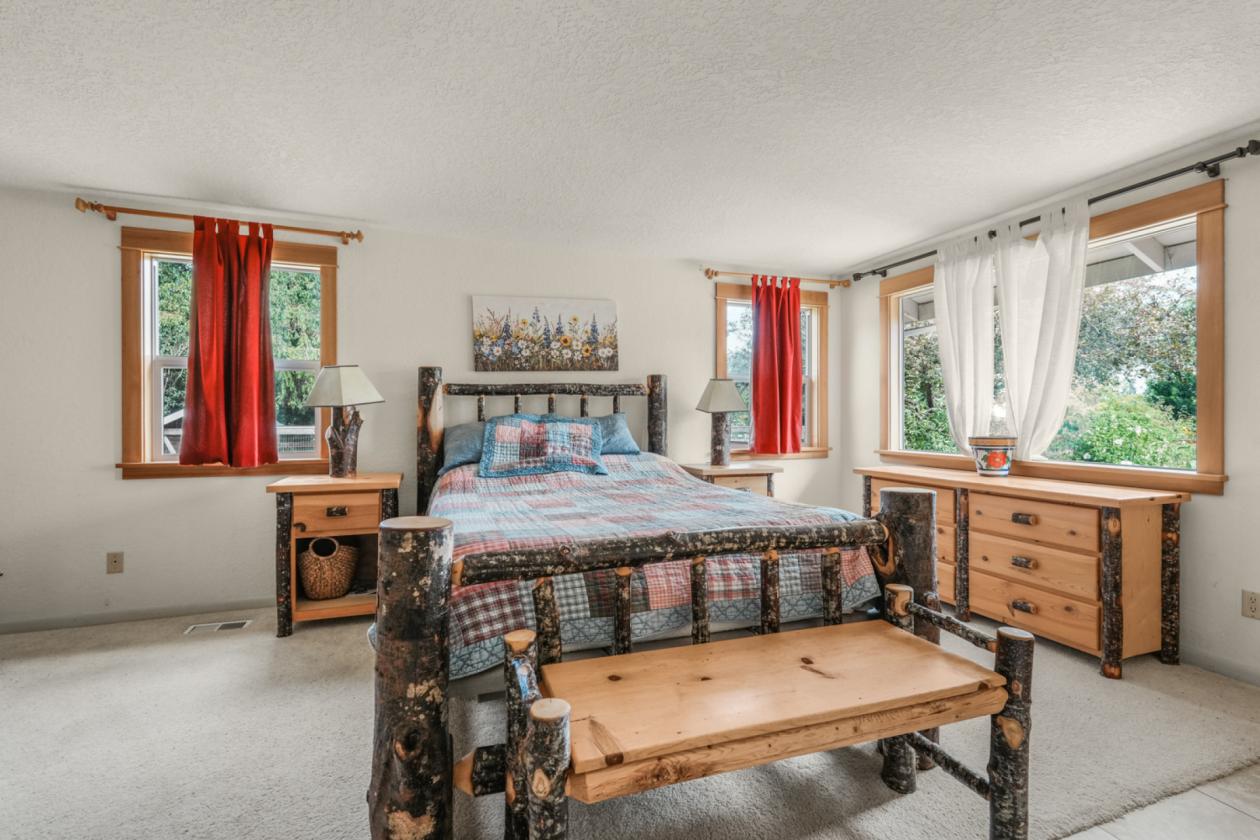The Ultimate Horse Property with Indoor Arena - photo 12