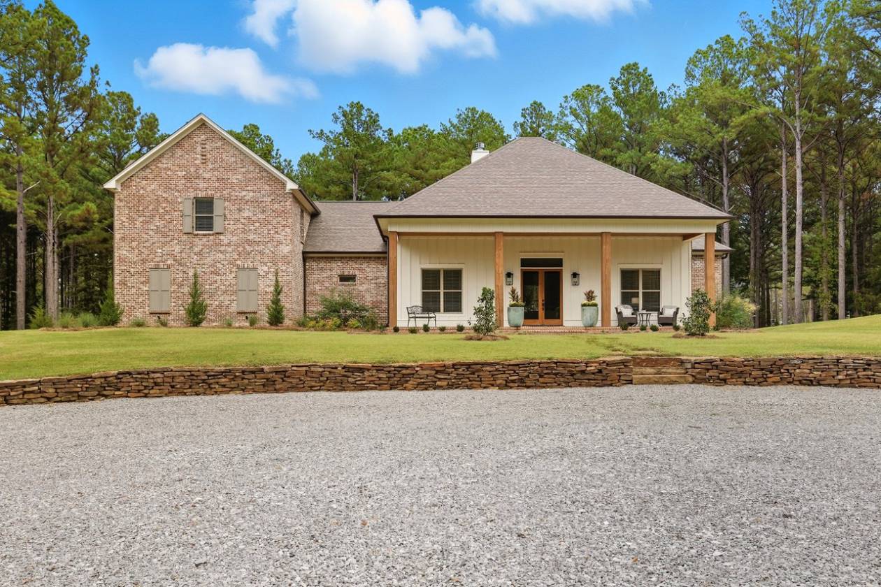 Horse Property for sale.