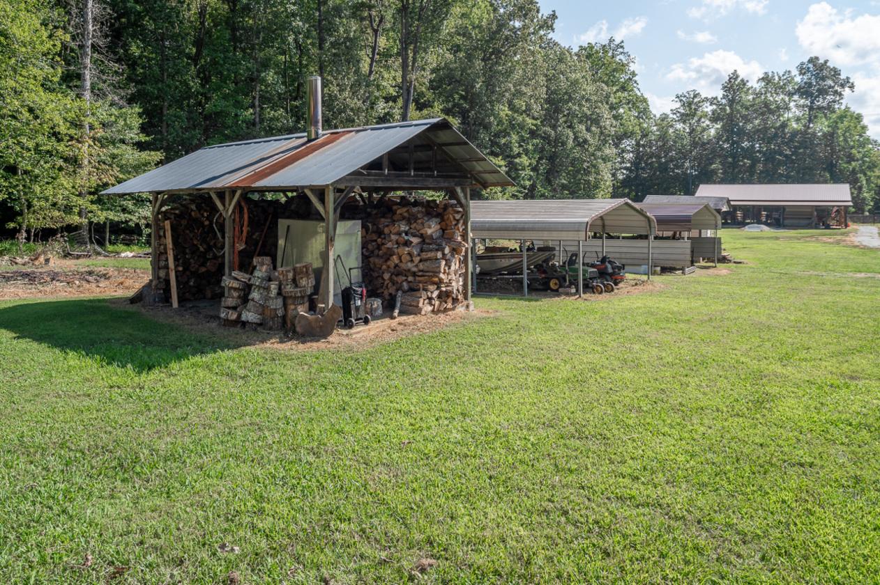 Must SEE Equestrian Property on 25+ acres - photo 10
