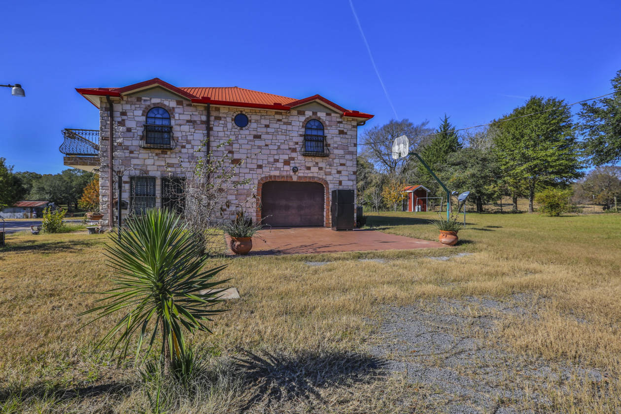 LEON COUNTY RANCH Centerville, Leon County, Texas
