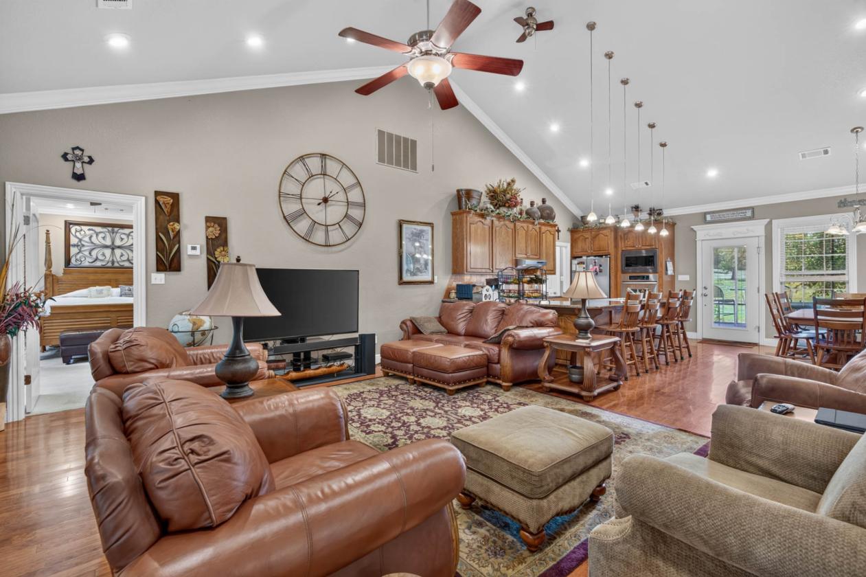 2 homes on 40 acres- New Price - photo 11