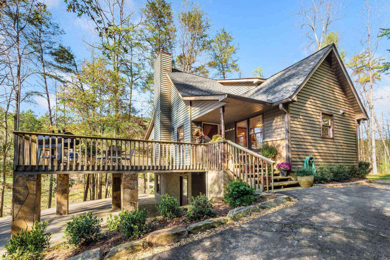 7 Acre Picturesque Horse Farm In Stunning Northeast Georgia Clayton Rabun County Georgia Horseproperties Net