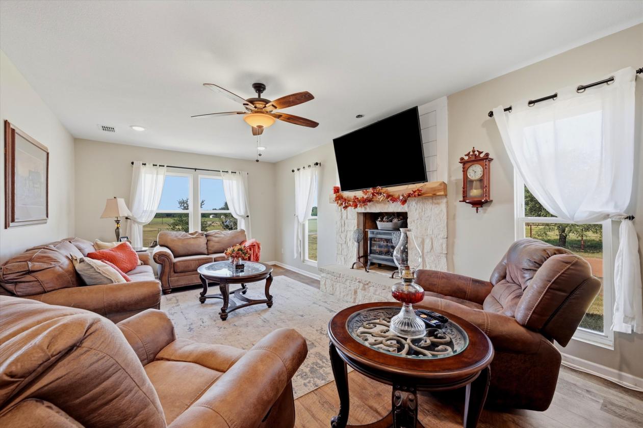 Peaceful Country Living on 15 Acres - photo 9