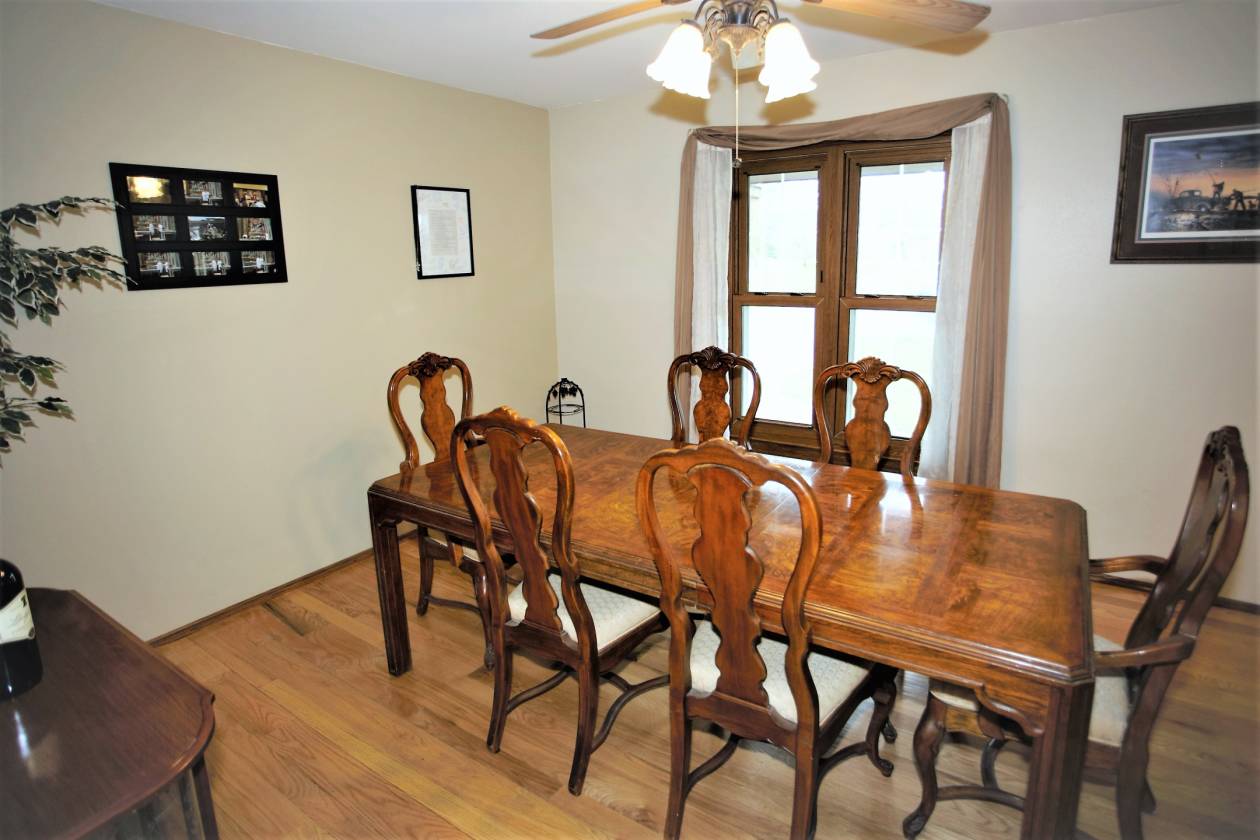 Stately Equestrian Farm on 20 acres Waukesha, Waukesha County