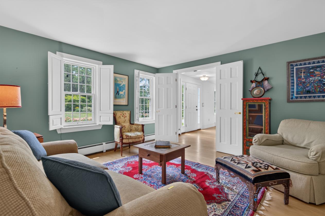 Rare New England Country Estate - photo 3