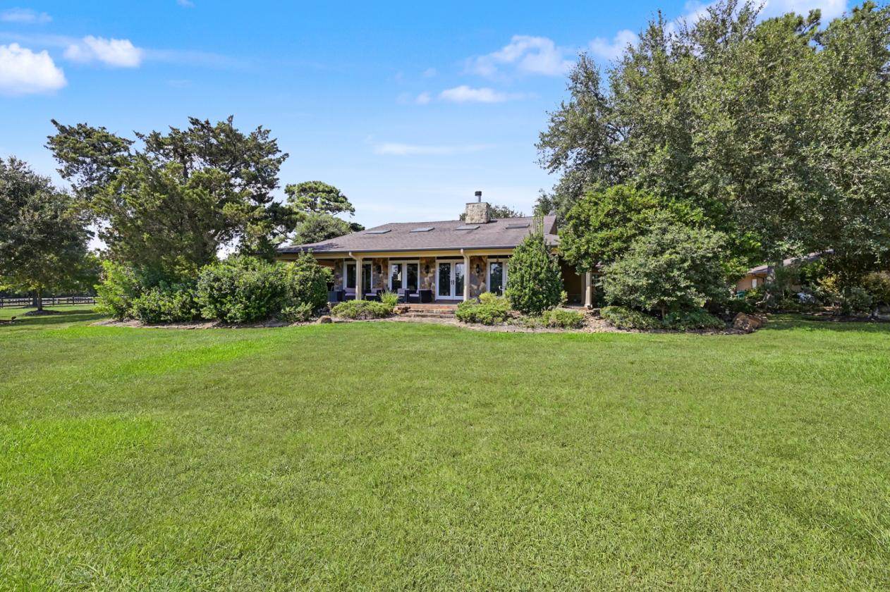 Private Equestrian Estate with guest house - photo 5