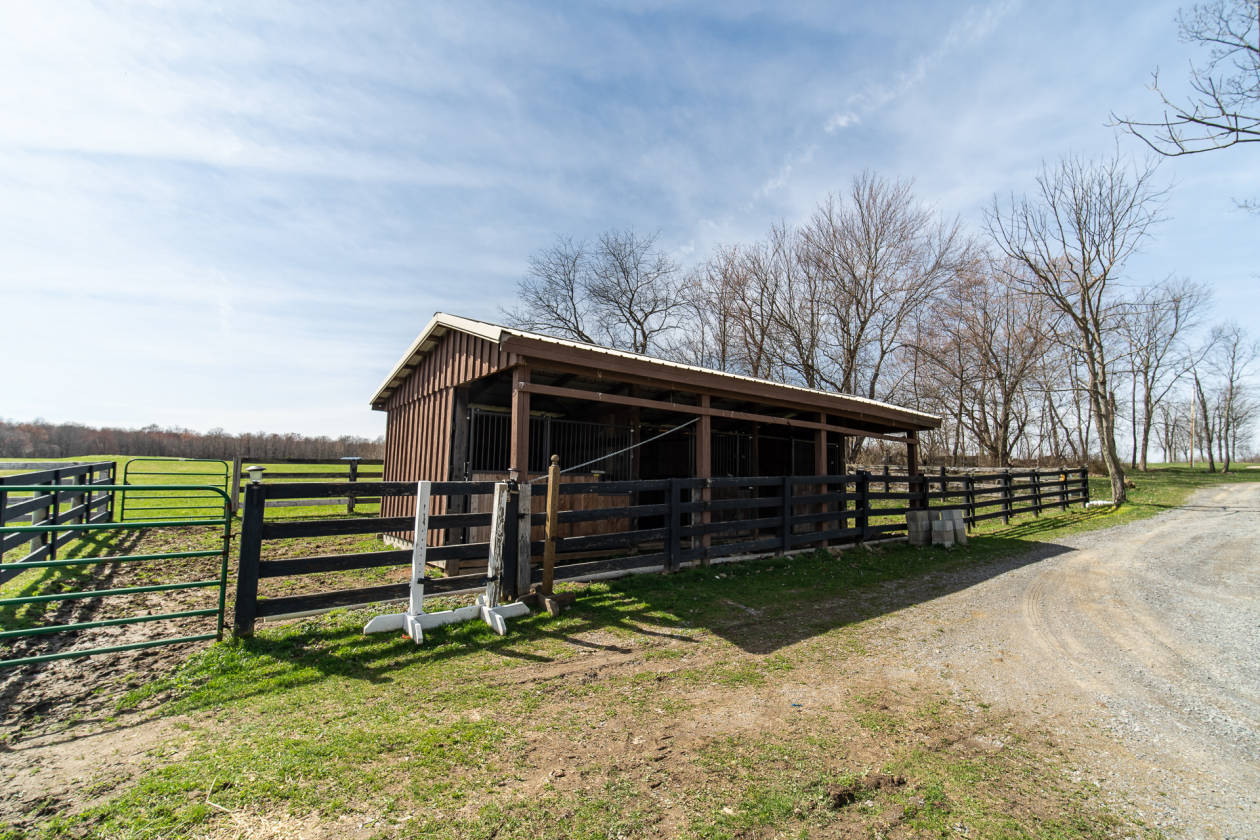 24.25 Acre Turnkey Horse Farm Harrisville, Butler County