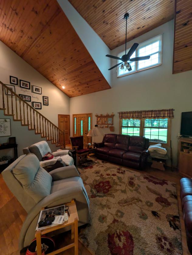 31 LEVEL ACRES w/HOME, BARN, 4 CAR GARAGE - photo 29