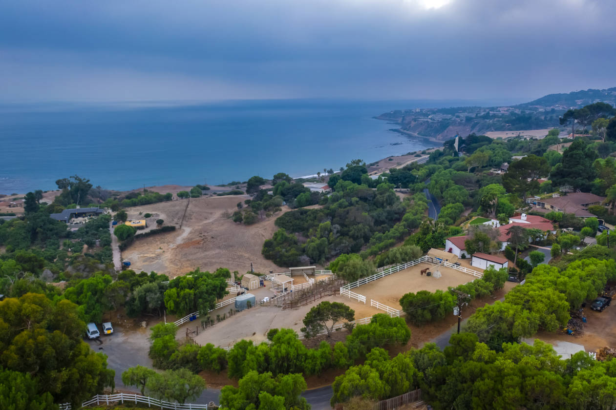 Panoramic Ocean View Luxury Equestrian Estate in Rancho Palos Verdes