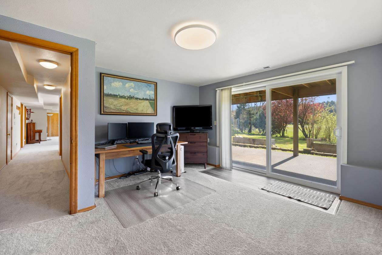 Large home & 18-acre ranch in Shelton, WA! - photo 23