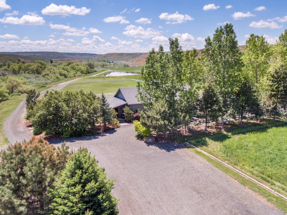 Lovely 67+/ acre Hagerman Valley farm with a 1/2 mile