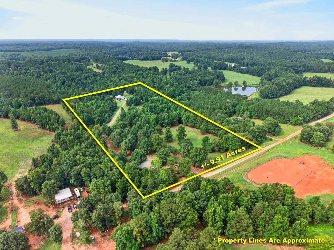 Mini Farm in Monroe County! TWO Residences! - photo 24