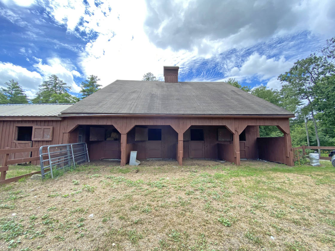 Peaceful Horse Property in Southern New Hampshire Deering