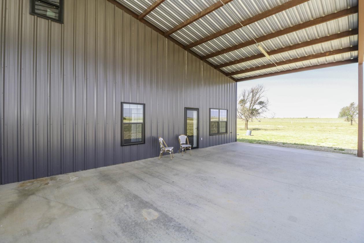 Prime Texas Ranch with Arena, Home, & Acreage - photo 18