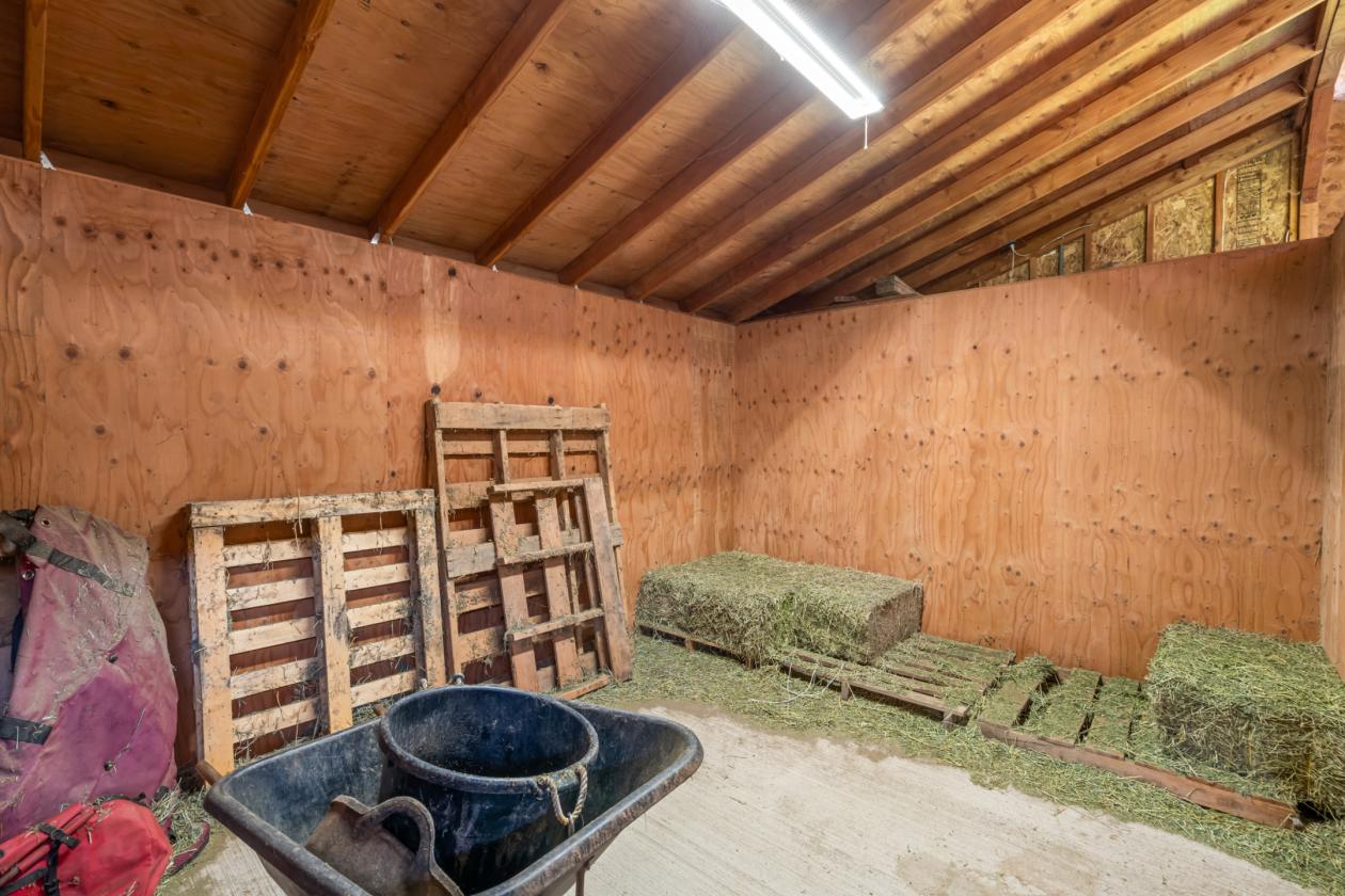 Amazing Horse Property in Southern Oregon - photo 9
