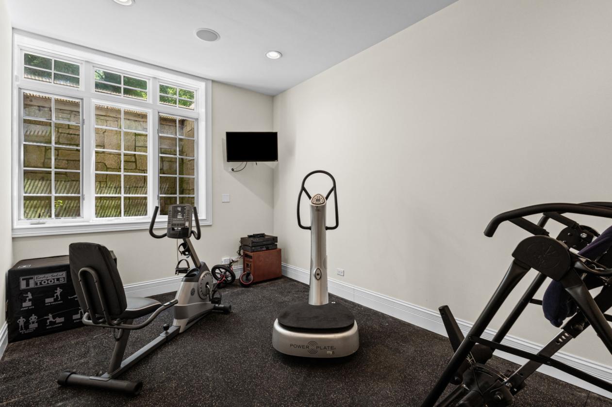 Luxury Estate with Equestrian Potential - photo 21